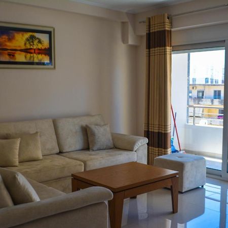 Ersid Apartaments In The Centre Саранде Екстериор снимка