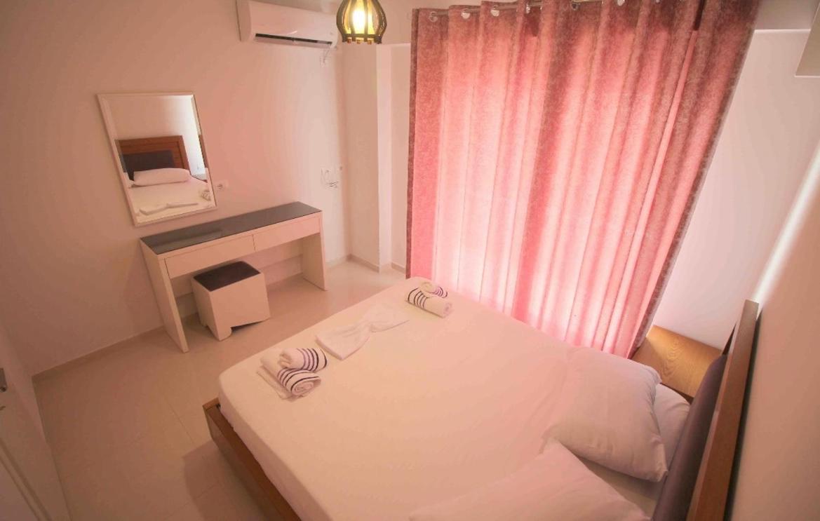 Ersid Apartaments In The Centre Саранде Екстериор снимка
